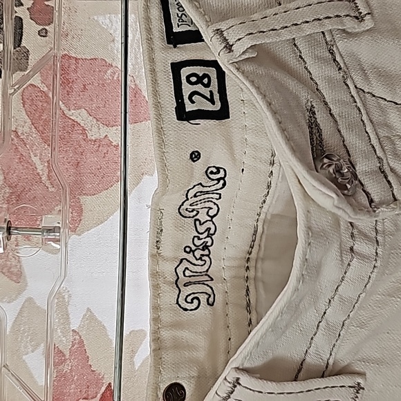 Low rise Miss Me - Picture 2 of 4